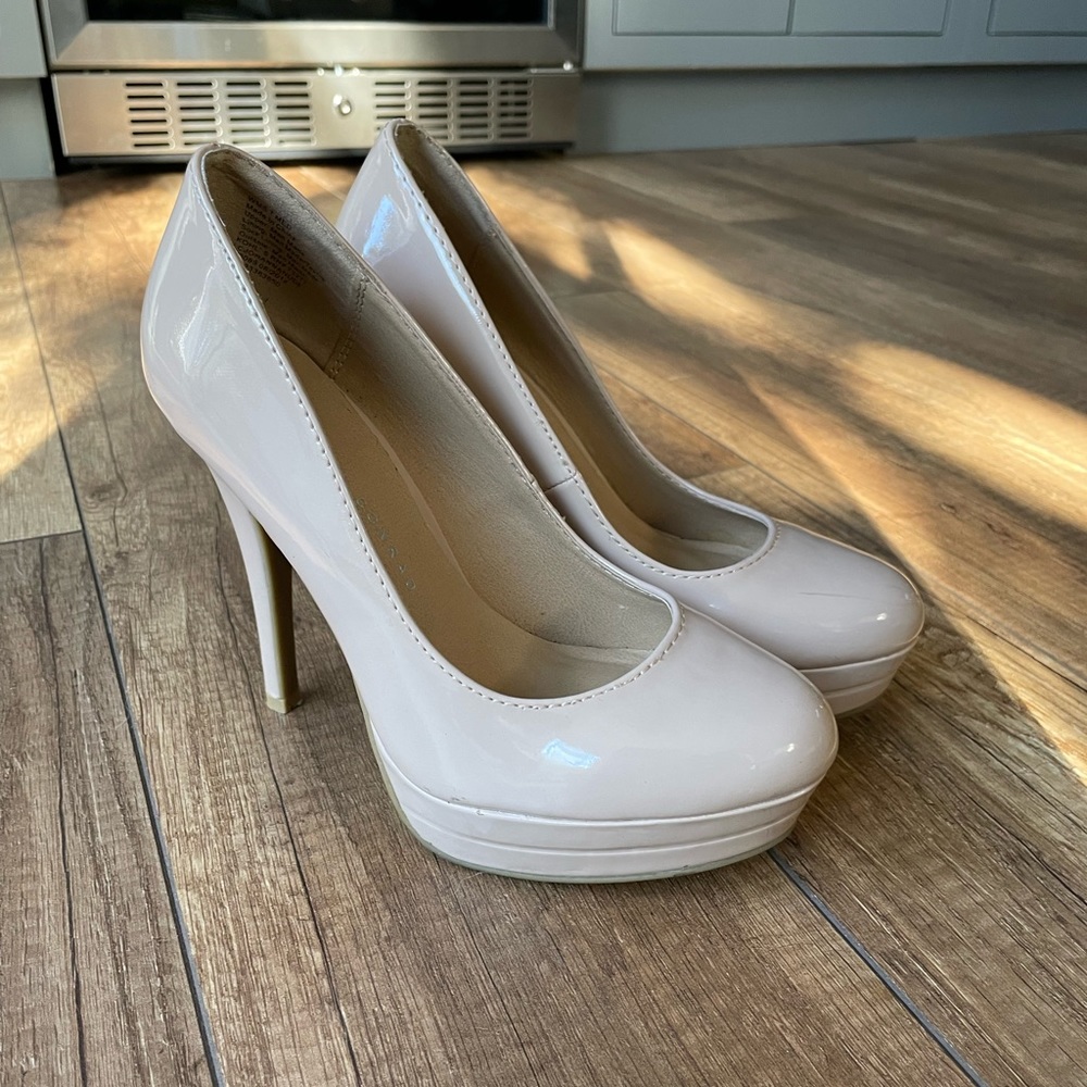 LC Lauren Conrad platform pumps